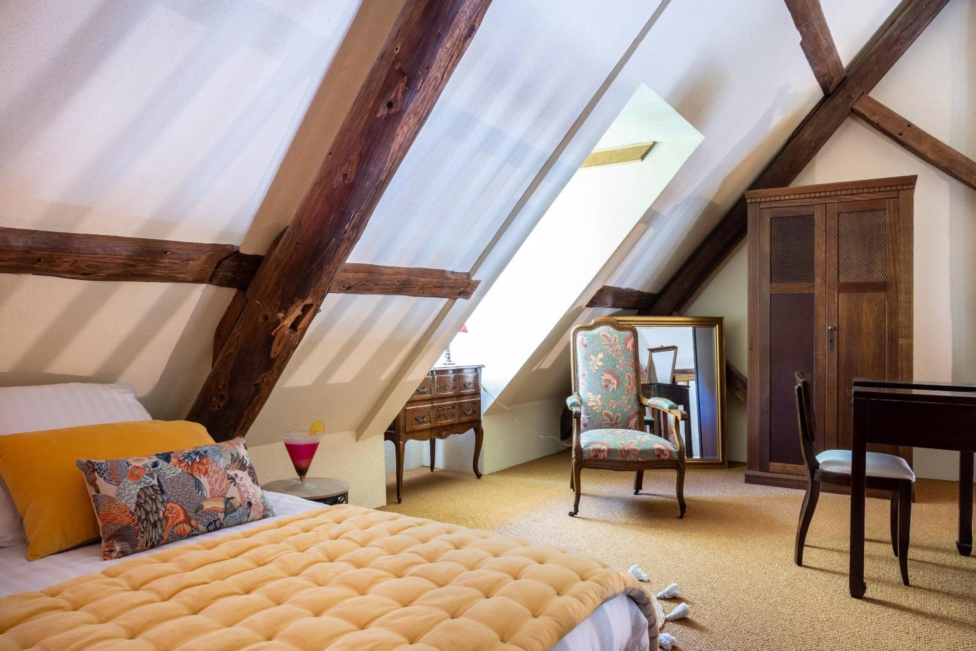 La Dominotte Bed & Breakfast Demigny Room photo