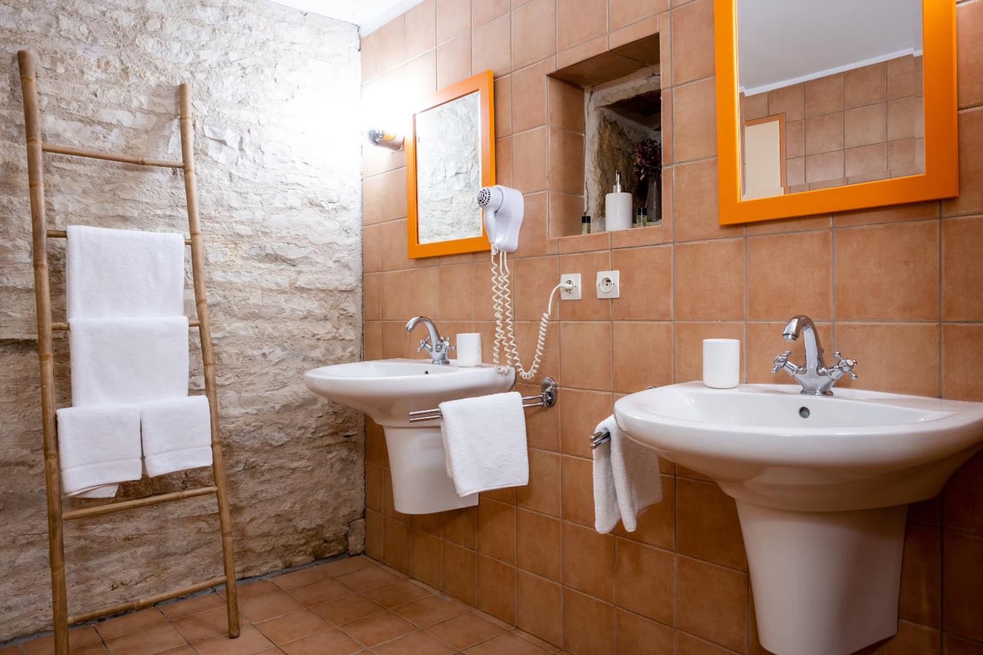 La Dominotte Bed & Breakfast Demigny Room photo