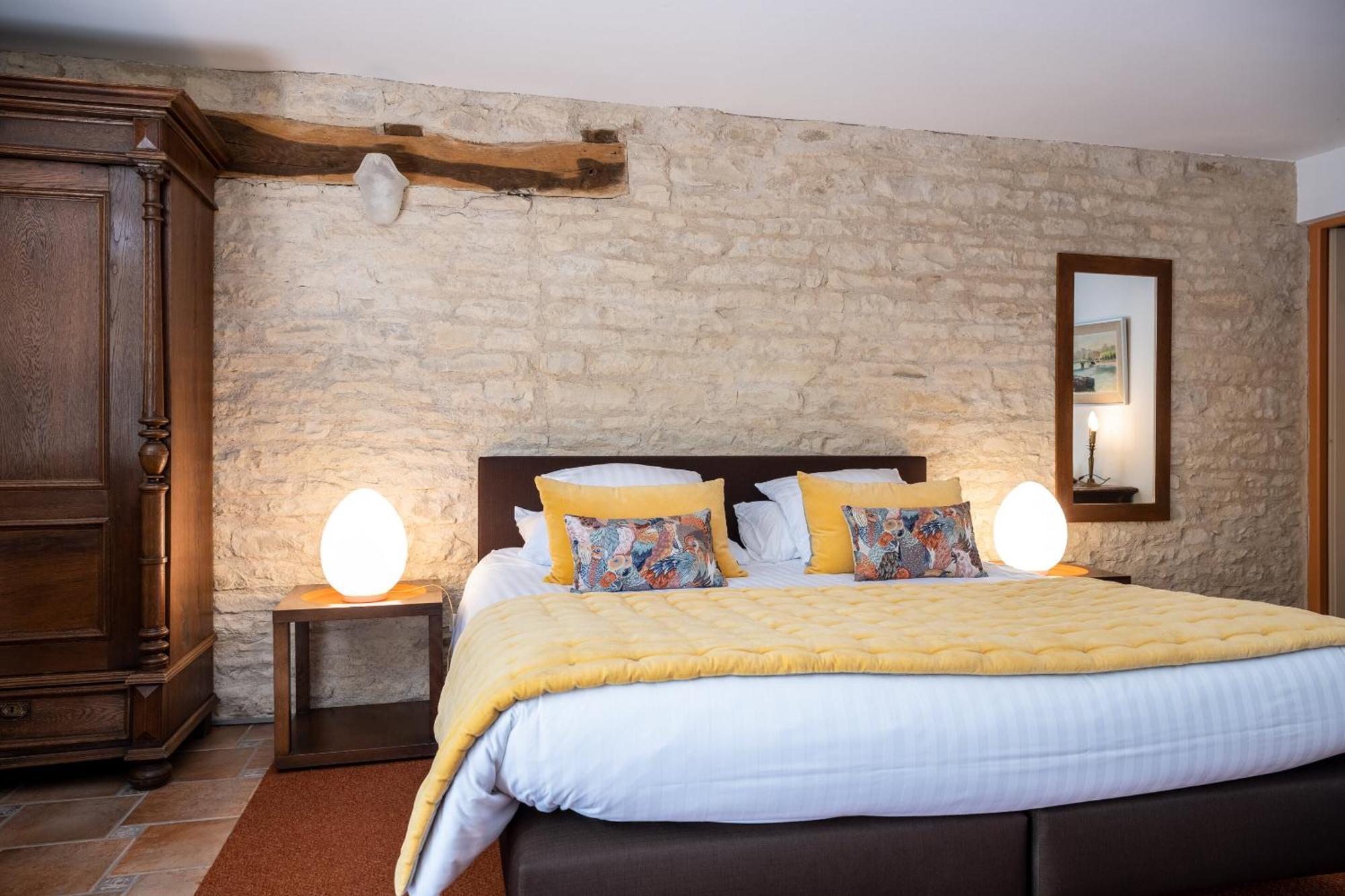 La Dominotte Bed & Breakfast Demigny Room photo