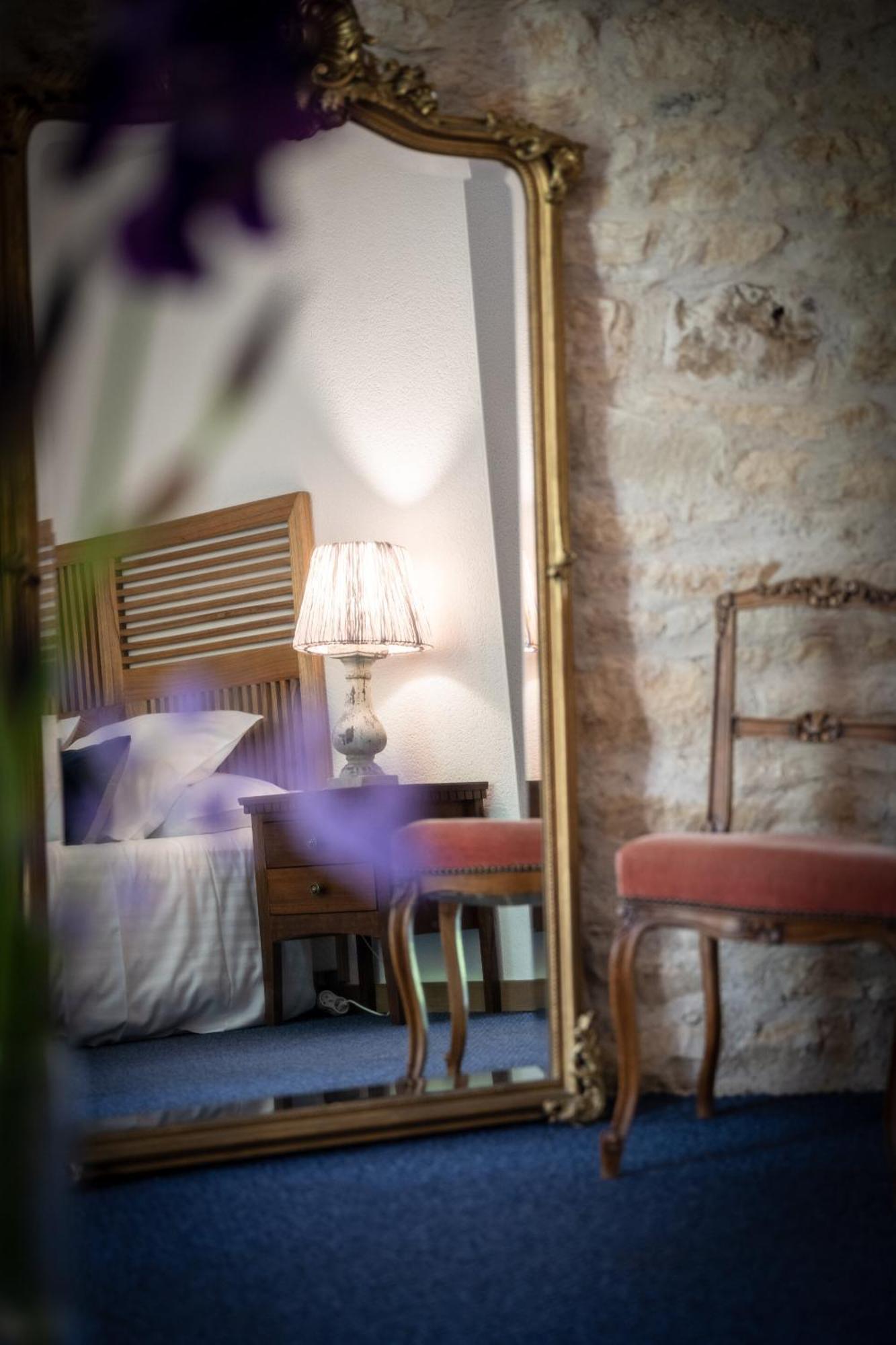 La Dominotte Bed & Breakfast Demigny Room photo