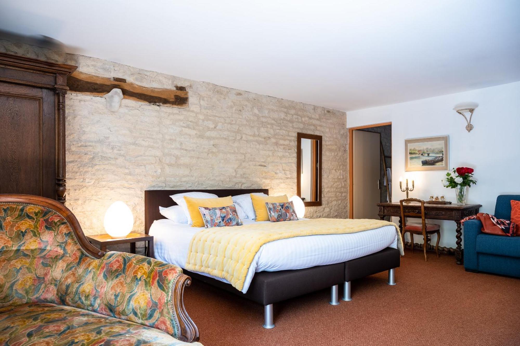 La Dominotte Bed & Breakfast Demigny Room photo